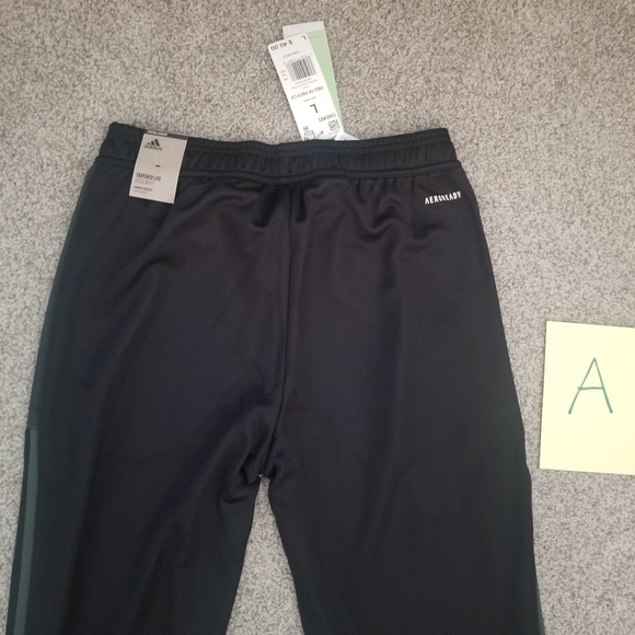 NEW with Tags Adidas soccer pants Tiro tapered leg size 13y/14y - Picture 4 of 5